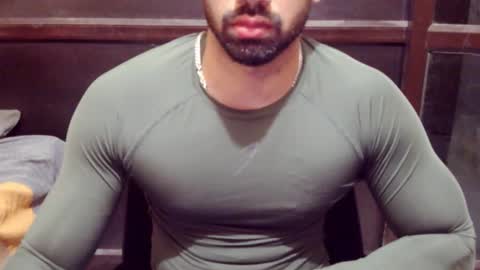 Vicky online show from 10-29-25, 06:09