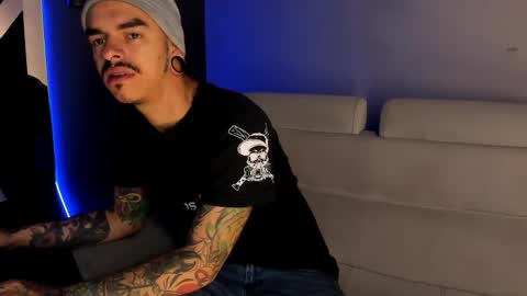 Snapshot of kaletattoos chatting on 05-08-26, 11:15 Kale online show from 05-08-26, 11:15
