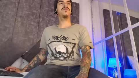 Snapshot of kaletattoos chatting on 05-25-26, 11:16 Kale online show from 05-25-26, 11:16