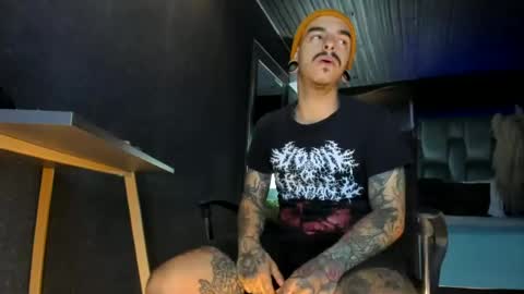 Snapshot of kaletattoos chatting on 06-23-26, 11:30 Kale online show from 06-23-26, 11:30
