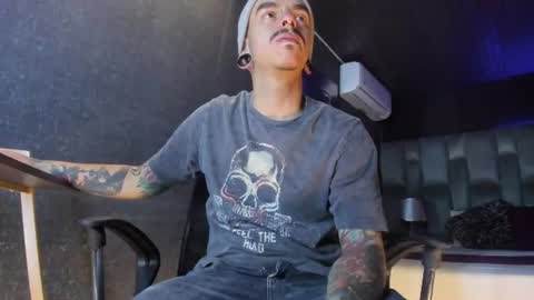 Snapshot of kaletattoos chatting on 06-26-26, 11:36 Kale online show from 06-26-26, 11:36