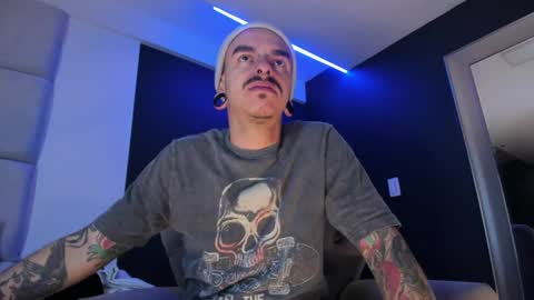 Snapshot of kaletattoos chatting on 07-06-26, 11:18 Kale online show from 07-06-26, 11:18