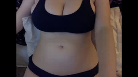 Snapshot of kalieen3 chatting on 12-12-24, 04:37 kaliyen online show from 12-12-24, 04:37