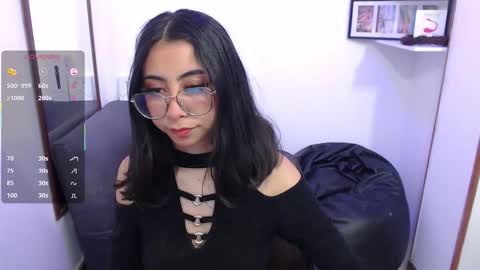 Snapshot of kalilowe_ chatting on 11-27-25, 05:15 Kali online show from 11-27-25, 05:15