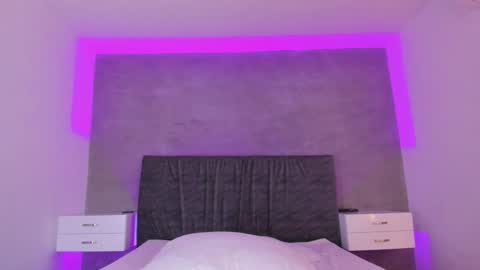 Carolina   online show from 01-27-25, 04:43