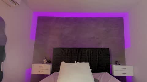 Carolina   online show from 03-07-25, 05:28