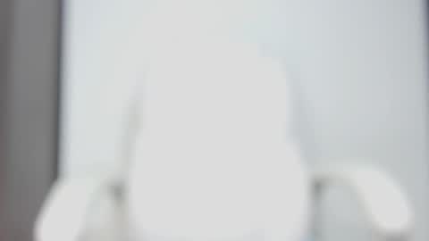 Hannah online show from 11-23-25, 12:54