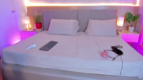 Snapshot of kalyx_lana chatting on 12-16-25, 07:52 kalyx_lana online show from 12-16-25, 07:52