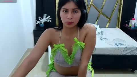 Snapshot of kamgomezxox chatting on 03-11-25, 06:32 kamgomezxox online show from 03-11-25, 06:32