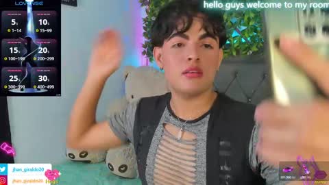 Snapshot of kami_22 chatting on 01-22-25, 07:25 camilo  independent model online show from 01-22-25, 07:25