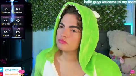 Snapshot of kami_22 chatting on 02-13-25, 08:17 camilo  independent model online show from 02-13-25, 08:17