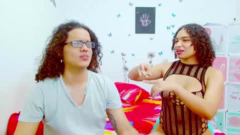 Dante and Carolina independient model online show from 01-12-25, 12:07