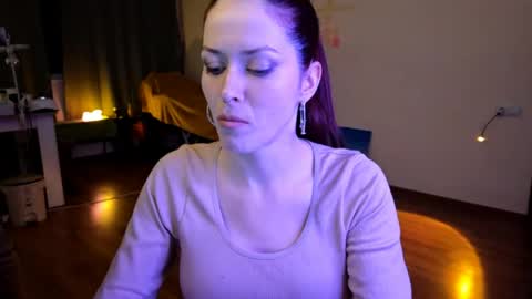 Kamila online show from 04-18-26, 07:58