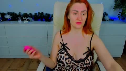 Snapshot of kamilahot25 chatting on 01-10-25, 02:02 kamilahot25 online show from 01-10-25, 02:02