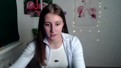 kamilla_love_ online show from 09-30-25, 11:48