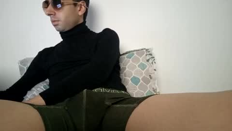 kamilo24 online show from 01-01-25, 09:07