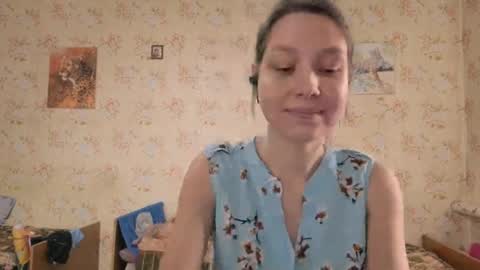 Mari  Simmons online show from 10-06-25, 06:11