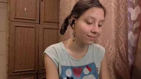 Mari  Simmons online show from 11-04-25, 02:10