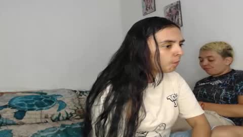 Snapshot of kammy_cami chatting on 02-11-26, 12:04 kammy y camila online show from 02-11-26, 12:04