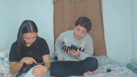 Snapshot of kammy_cami chatting on 06-02-26, 11:29 kammy y camila online show from 06-02-26, 11:29