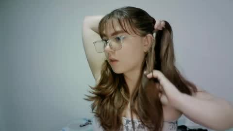 Vanessa and Kevin online show from 03-26-26, 02:39