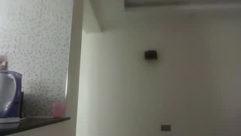 Snapshot of kandy_springs chatting on 05-19-26, 08:42 kandy_springs online show from 05-19-26, 08:42