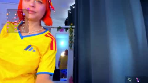 Snapshot of kandygirl_023 chatting on 06-07-26, 12:31 hello Im Danni online show from 06-07-26, 12:31