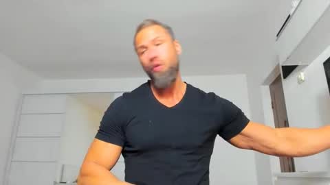 Snapshot of kanegriffin26 chatting on 01-16-25, 05:12 Kane OF strongkane online show from 01-16-25, 05:12