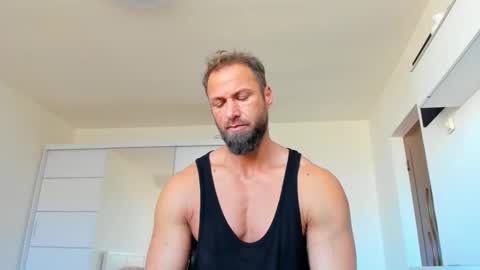 Snapshot of kanegriffin26 chatting on 01-18-25, 11:00 Kane OF strongkane online show from 01-18-25, 11:00