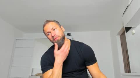 Snapshot of kanegriffin26 chatting on 01-28-25, 12:05 Kane OF strongkane online show from 01-28-25, 12:05
