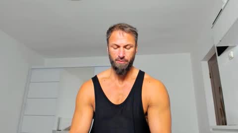 Snapshot of kanegriffin26 chatting on 02-05-25, 04:14 Kane OF strongkane online show from 02-05-25, 04:14