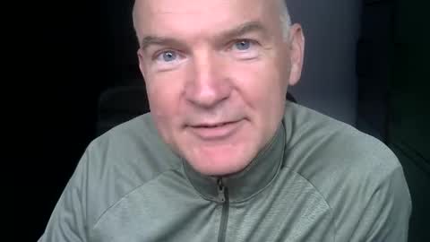 Snapshot of kapitein_rob chatting on 10-11-25, 07:51 Robbie online show from 10-11-25, 07:51