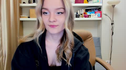 Kara. Off from 15th till 24th of December online show from 01-10-25, 12:49