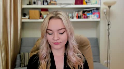 Kara. Off from 15th till 24th of December online show from 09-12-25, 10:10