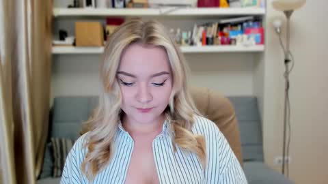 Kara. Off from 15th till 24th of December online show from 09-19-25, 10:54