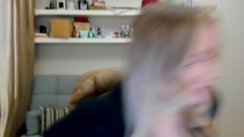 Kara. Off from 15th till 24th of December online show from 11-13-25, 12:20