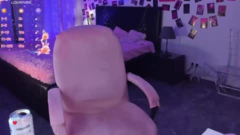 Snapshot of karambamoon chatting on 05-21-26, 09:22 Lera online show from 05-21-26, 09:22