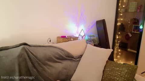 I am here around 5am GMT karathemagic online show from 02-22-25, 11:02