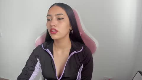 karely_sweet_ online show from 07-17-26, 03:18
