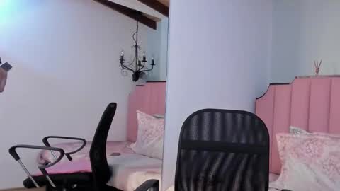 Karen online show from 10-15-25, 11:54