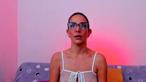 Snapshot of karen_simss chatting on 03-10-26, 12:10 Karen online show from 03-10-26, 12:10