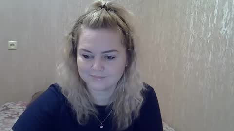 karennelsonx online show from 01-12-25, 08:03