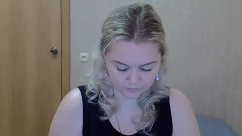 karennelsonx online show from 03-31-26, 08:04