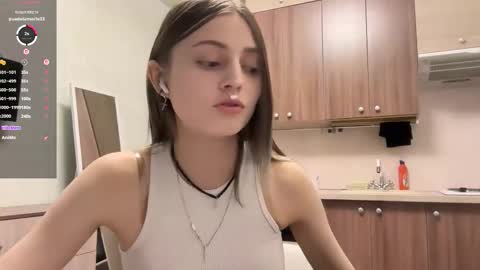 Snapshot of karensimilton chatting on 11-23-25, 01:44 May online show from 11-23-25, 01:44