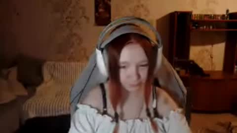Snapshot of karicynthia chatting on 09-17-25, 04:30 Lisa Backler online show from 09-17-25, 04:30