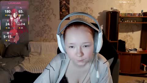 Snapshot of karicynthia chatting on 10-18-25, 04:30 Lisa Backler online show from 10-18-25, 04:30