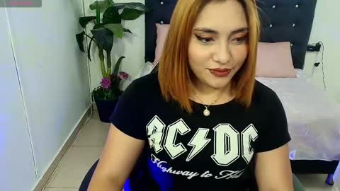 Kariina online show from 12-15-25, 07:40