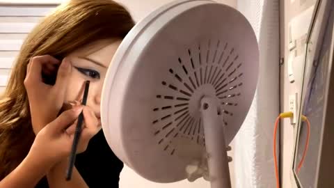 Nina online show from 04-22-26, 10:39