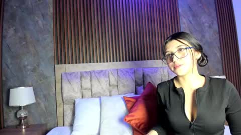 Snapshot of karina_carmona chatting on 11-13-25, 12:59 karina_carmona online show from 11-13-25, 12:59