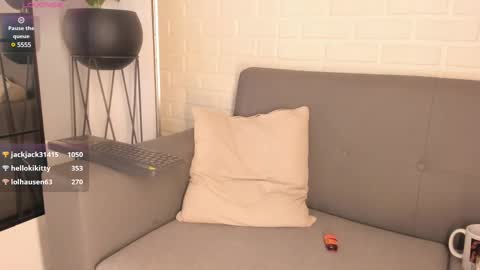 Kari online show from 02-18-25, 06:26